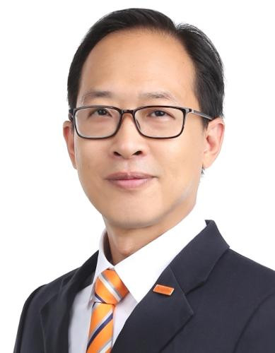 Raymond Chow